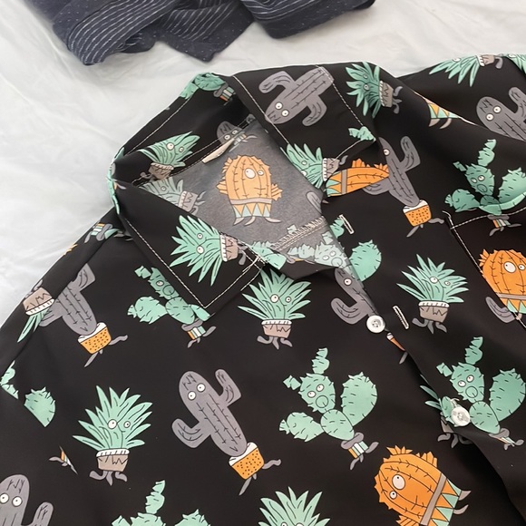 Cool Cactus shirt - Picture 2 of 3
